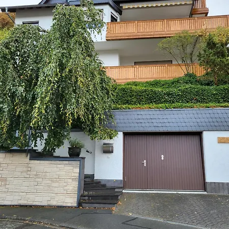 Zum Rheinblick Apartament *