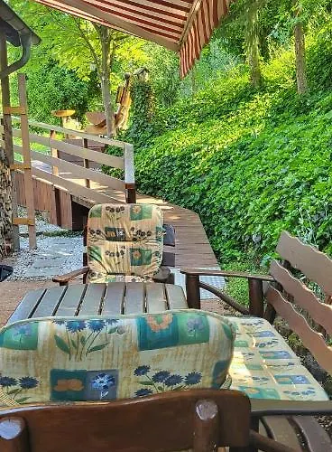 Zum Rheinblick Apartament *